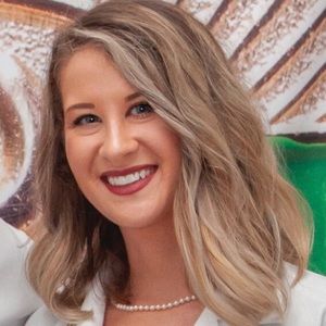Meet your Posher, Kaylie